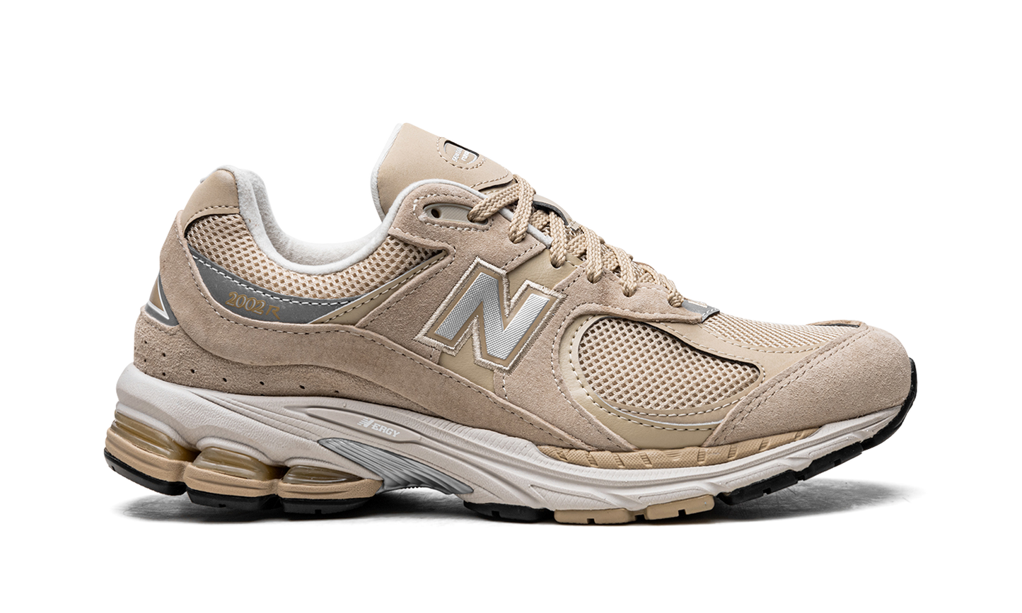 2002R "Beige" ML2002R2