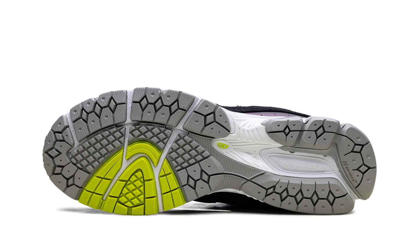 2002R "DTLR - Purple Noir" m2002rhi