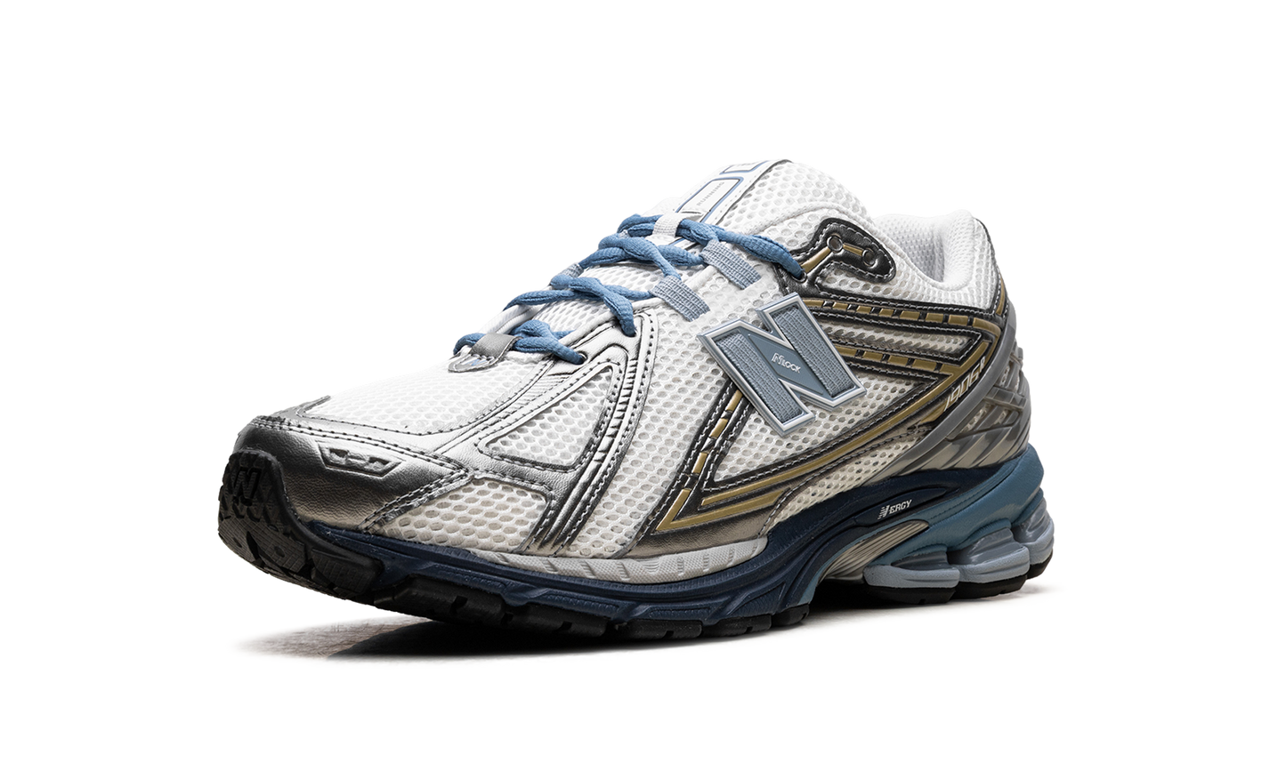 1906R "White Silver Blue" U1906RNJ