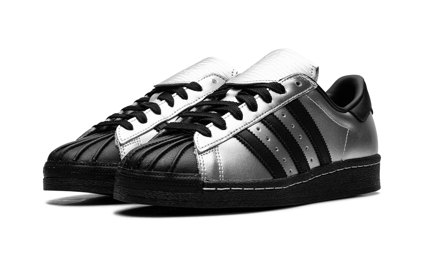 Superstar 82 WMNS "Metallic Silver Black" JH5669
