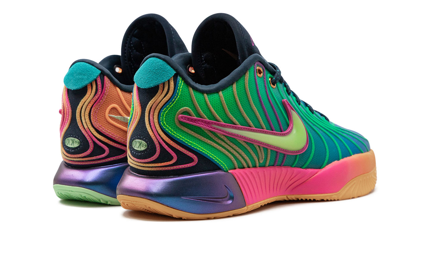 LeBron 21 "Optimism" HF5352 400