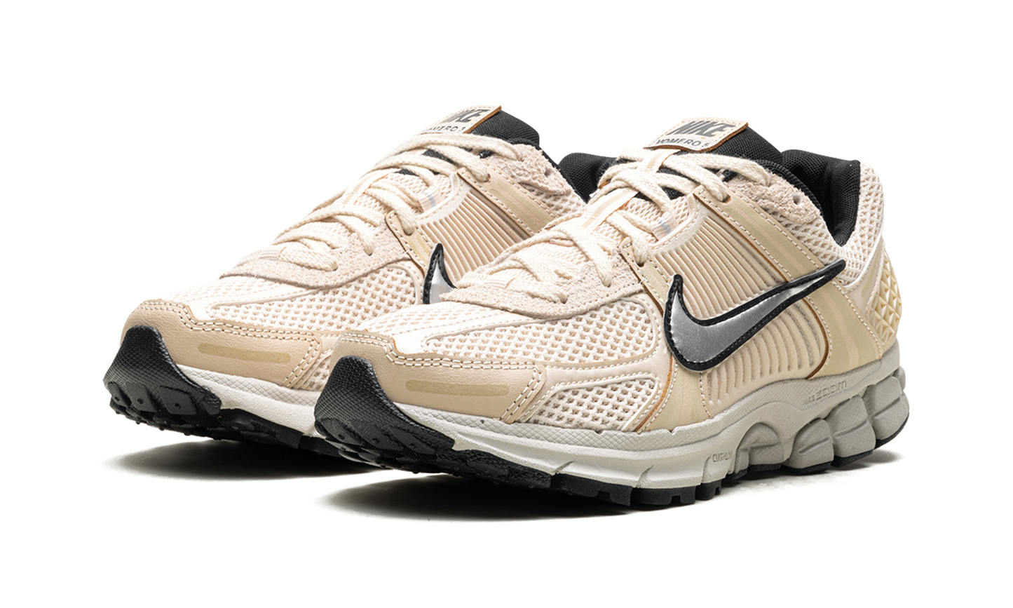 Zoom Vomero 5 WMNS "Pearl White" FN6742 200