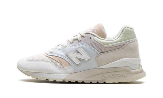 997.5 "MiUSA Kith Easter White Ice Blue Peach"