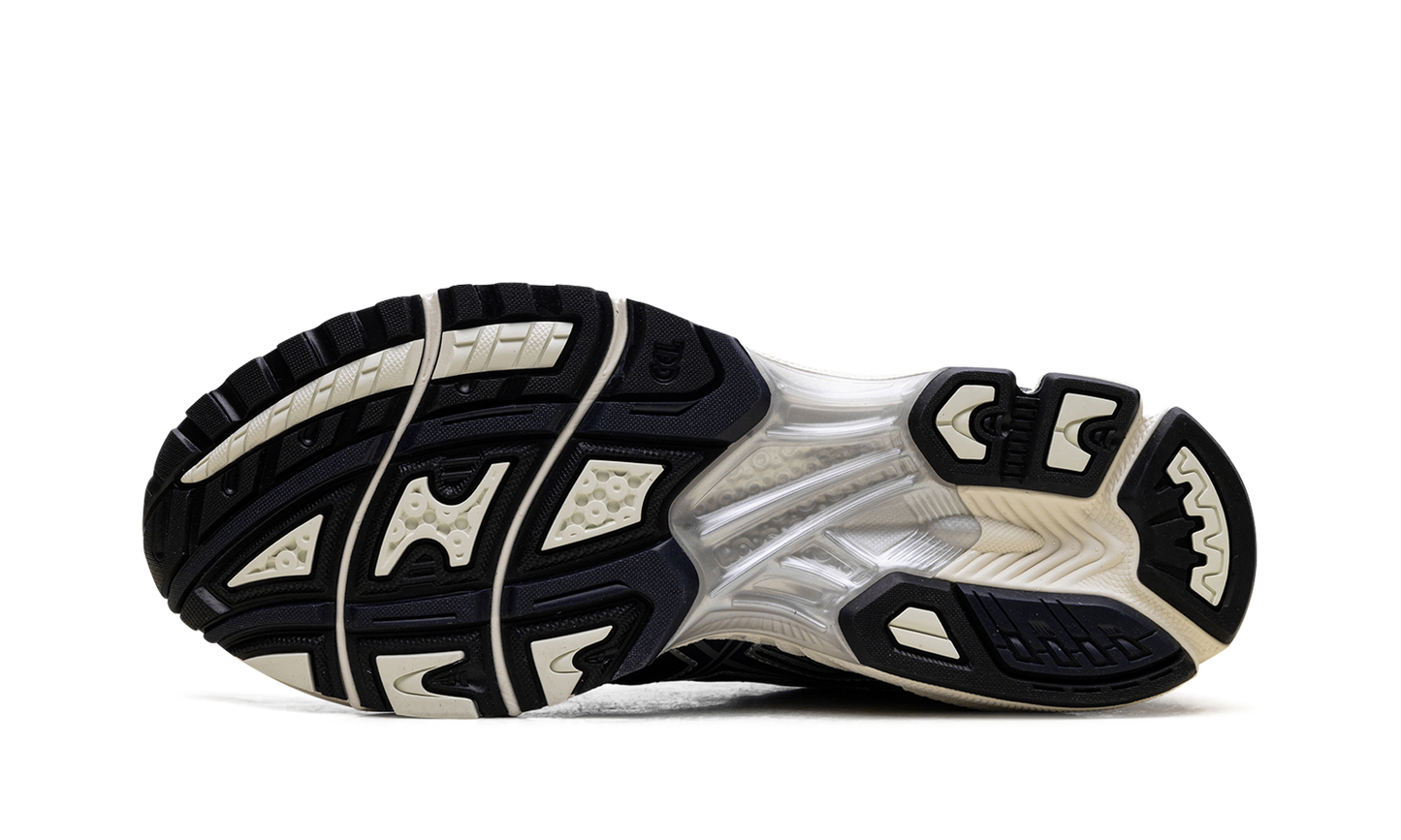 GEL-Nimbus 10.1 "Black Midnight" 1203A543 003