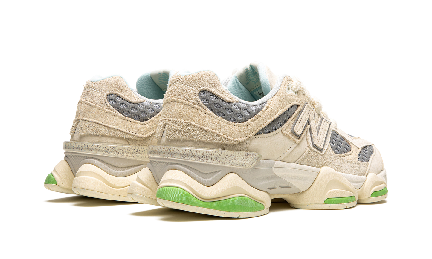 9060 "Bricks and Wood" U9060BW1