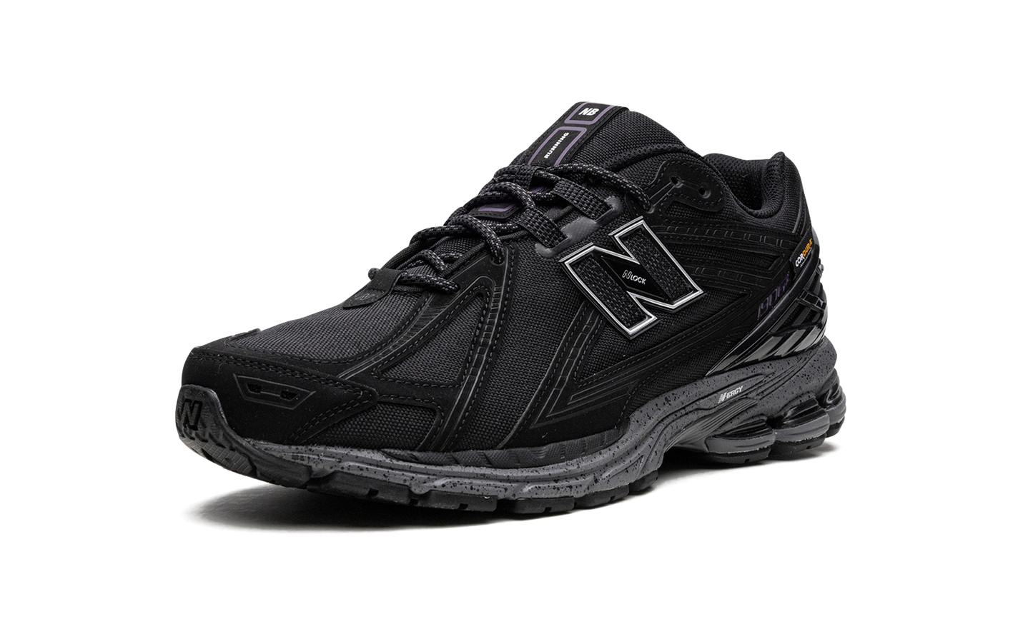 1906R "Cordura Pocket Black"