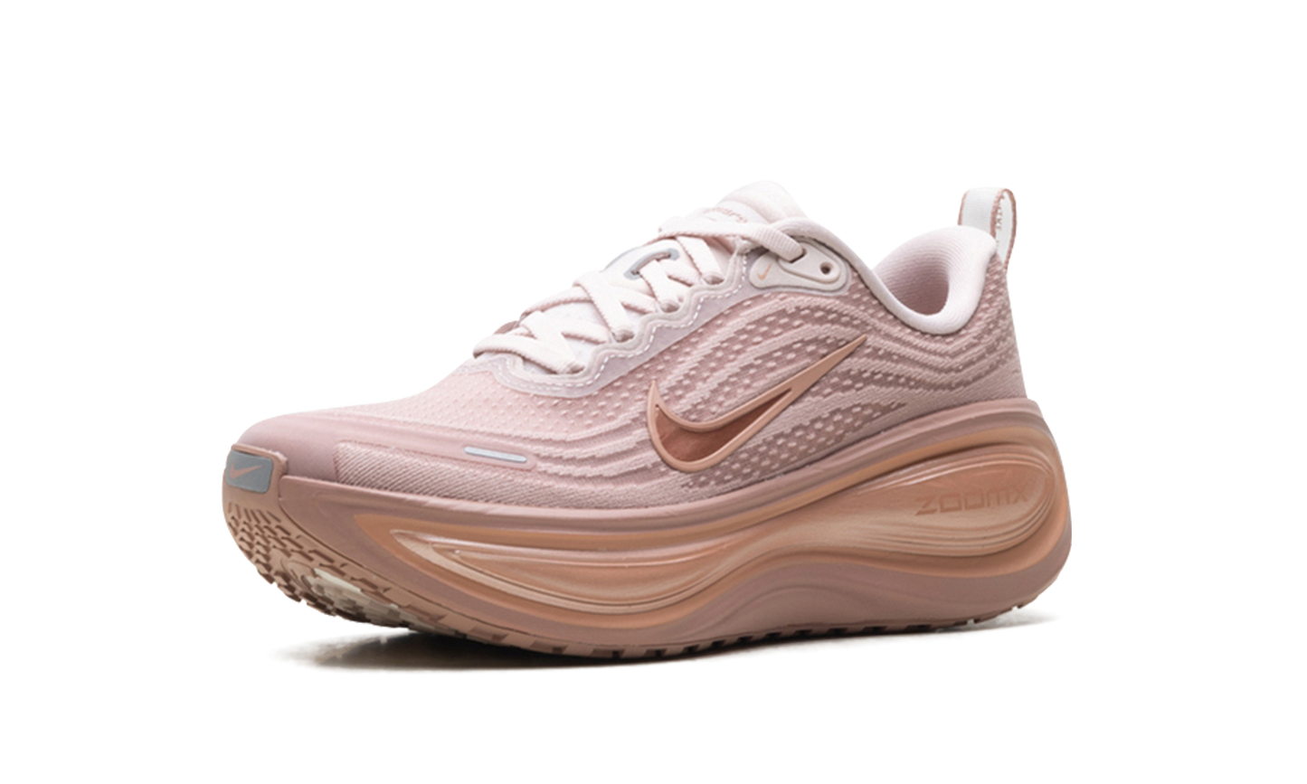 Vomero Plus WMNS "Particle Pink / Rose Gold" HV8154 601
