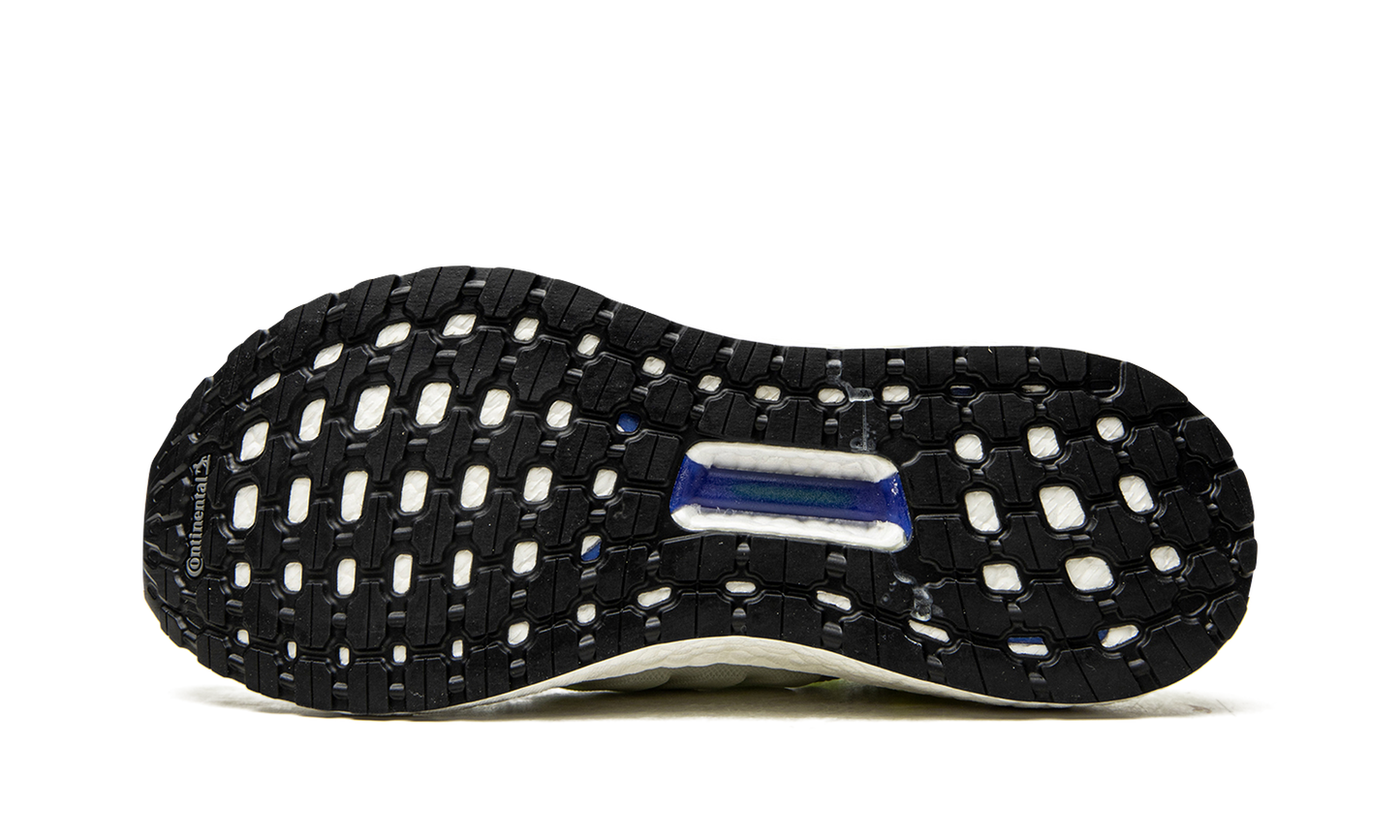 Ultraboost 18 "SNS Special Delivery"