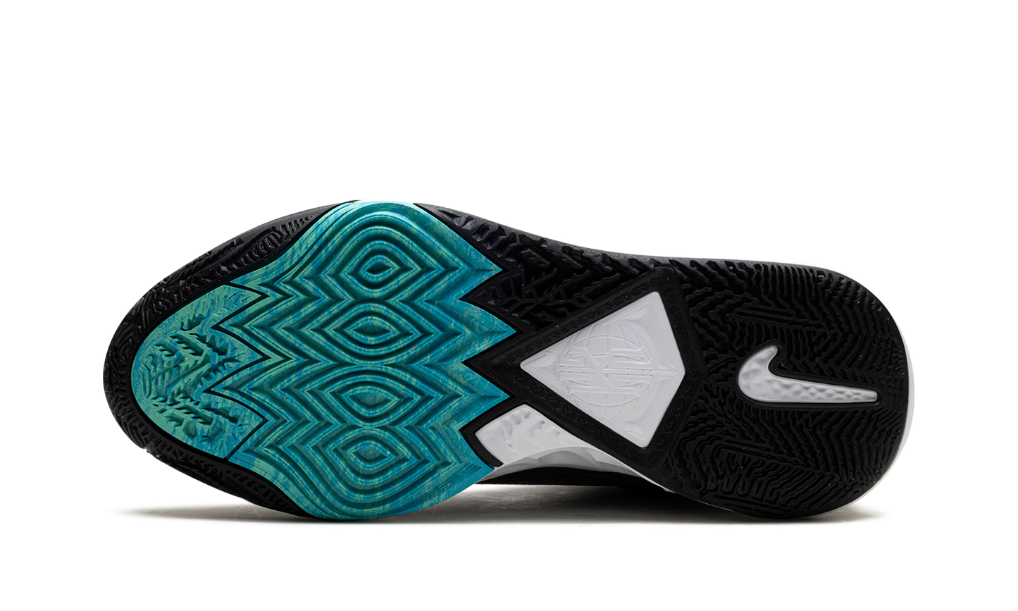 Kyrie 8 "Light Menta"