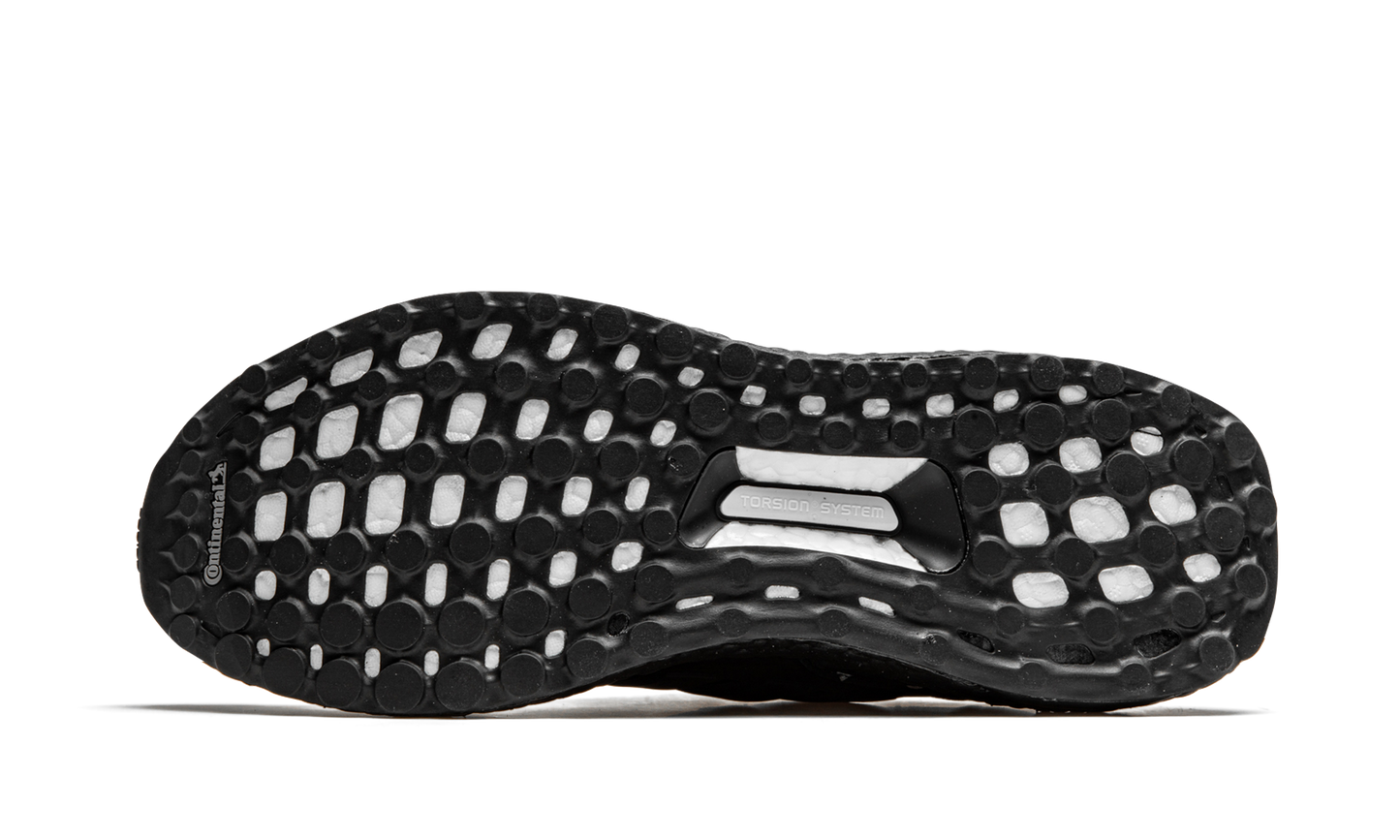 Ultra Boost DNA "Pharrell Williams X Parley - Black Future" H01893