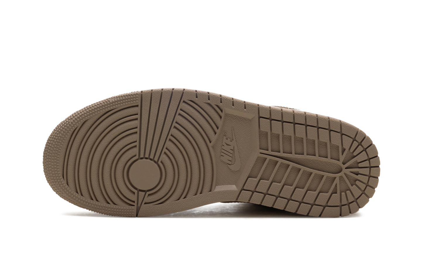 Jordan 1 Low WMNS "Rattan Sail Desert Camo" DC0774 203