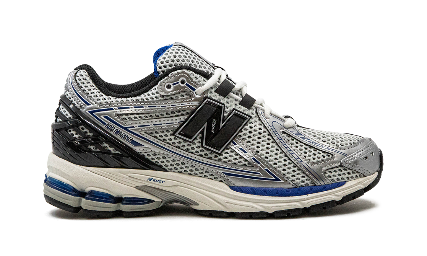 1906R "Silver Metallic" M1906RCD