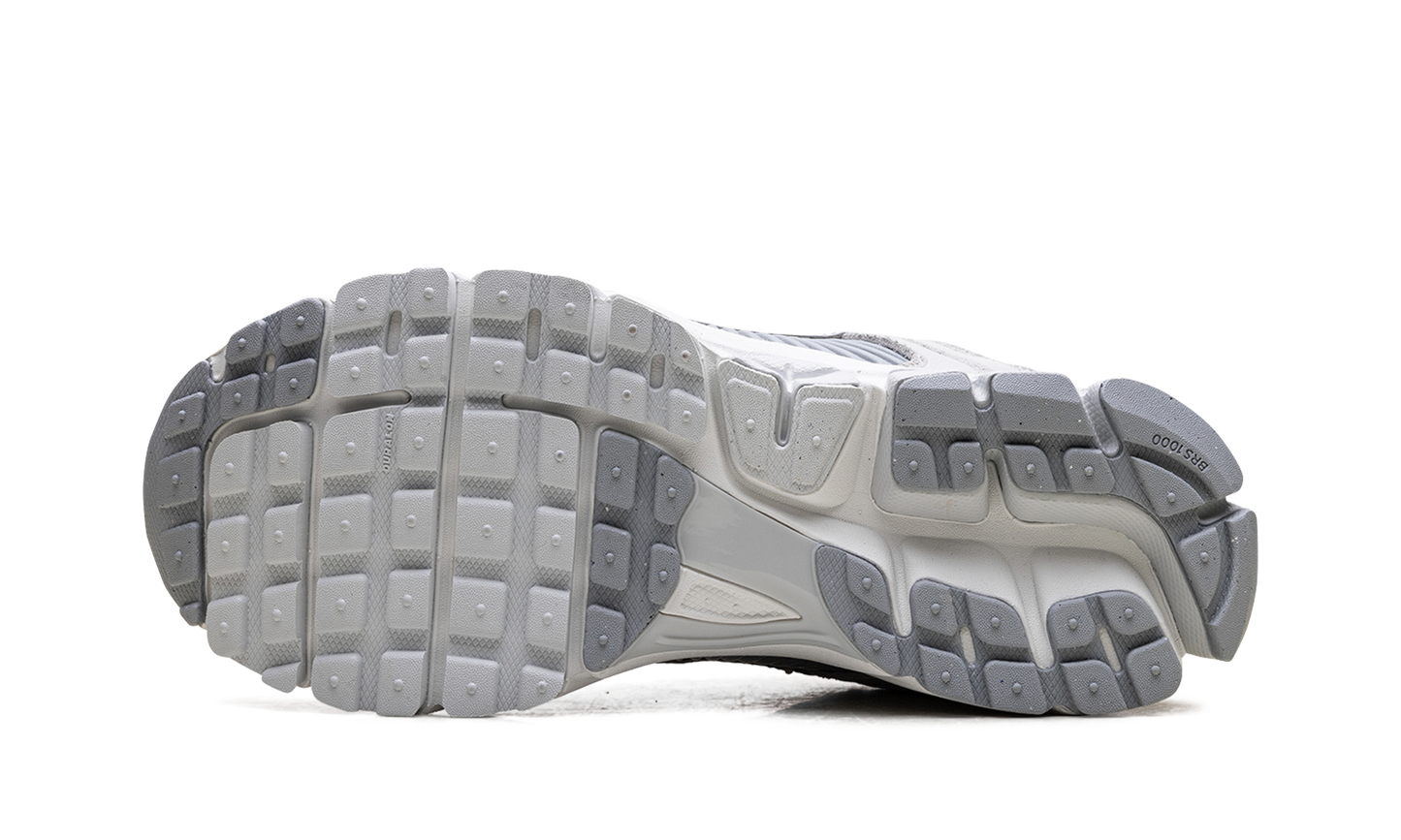 Zoom Vomero 5 WMNS "Pure Platinum" HQ0458 001