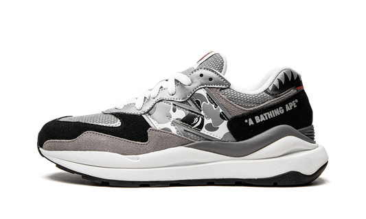 57/40 "Bape x New Balance" M5740BAP