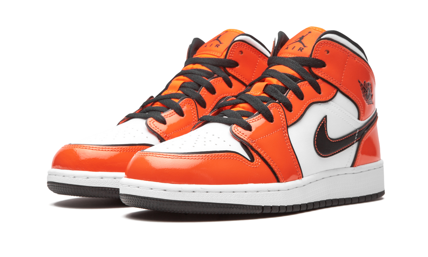 Air Jordan 1 Mid SE GS "Turf Orange" BQ6931 802