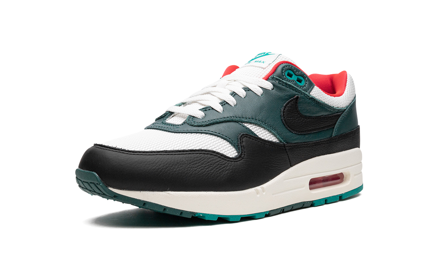 Air Max 1 "LeBron James x Liverpool" FB8914 100