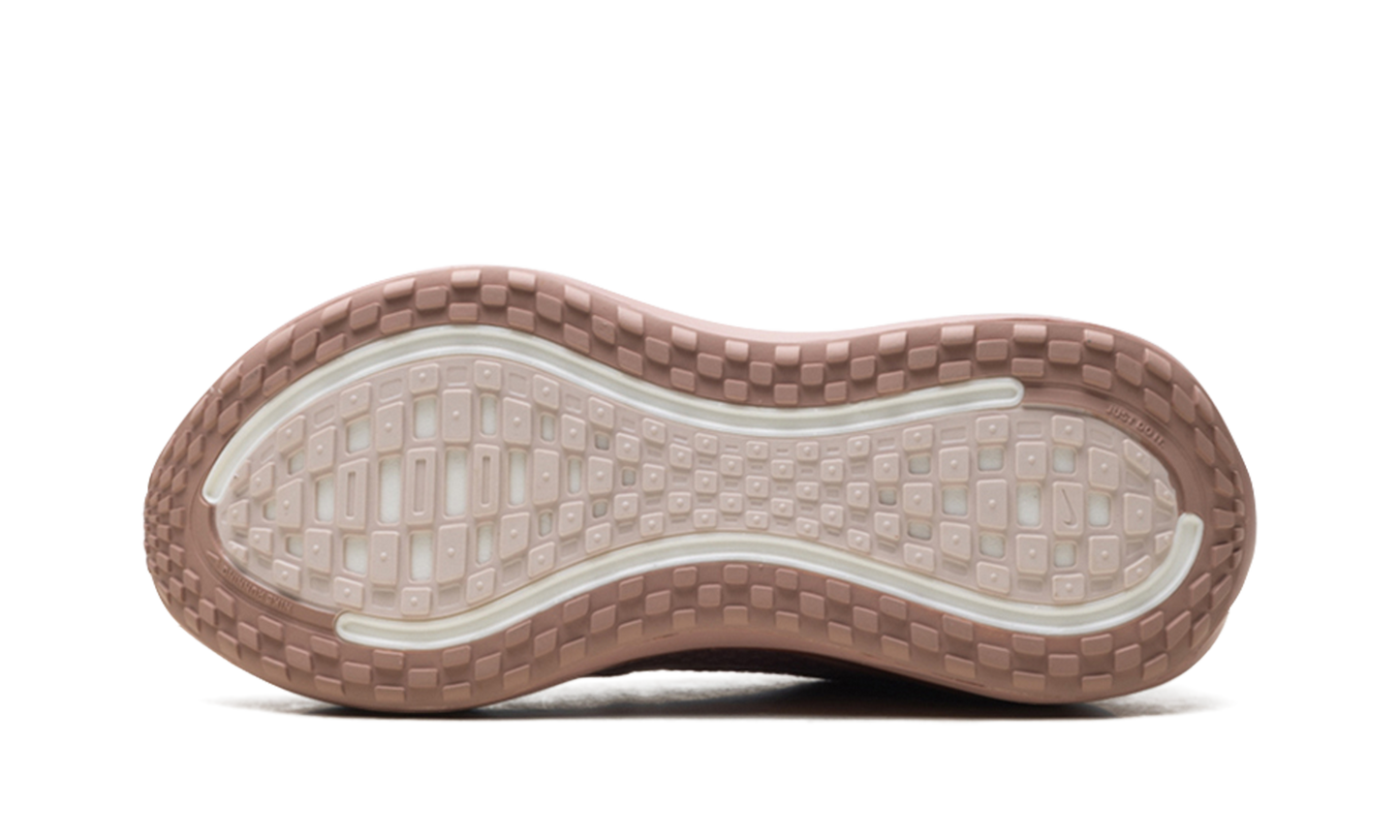 Vomero Plus WMNS "Particle Pink / Rose Gold" HV8154 601