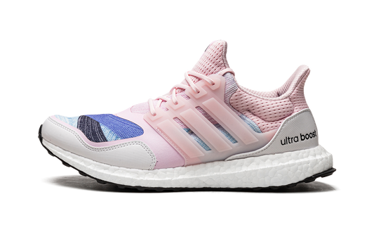 ULTRABOOST S&L DNA WMNS "Women in Power" FX7986