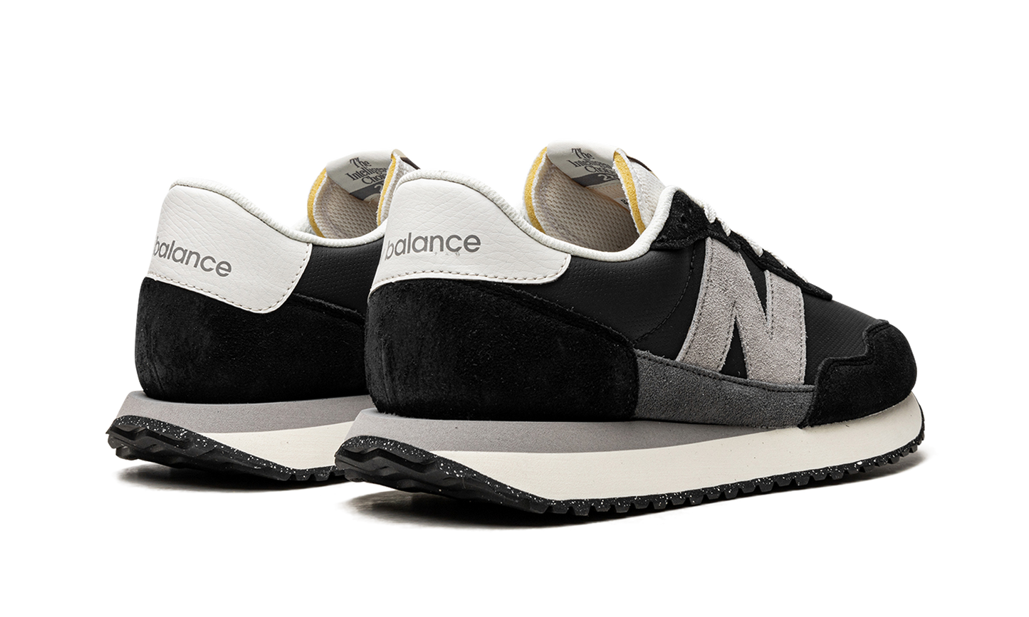 237v1 "Black/Grey/White" MS237RC