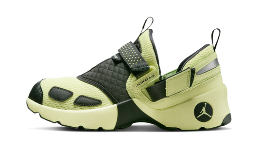 Jordan Trunner LX "Luminous Green" HQ2164 302