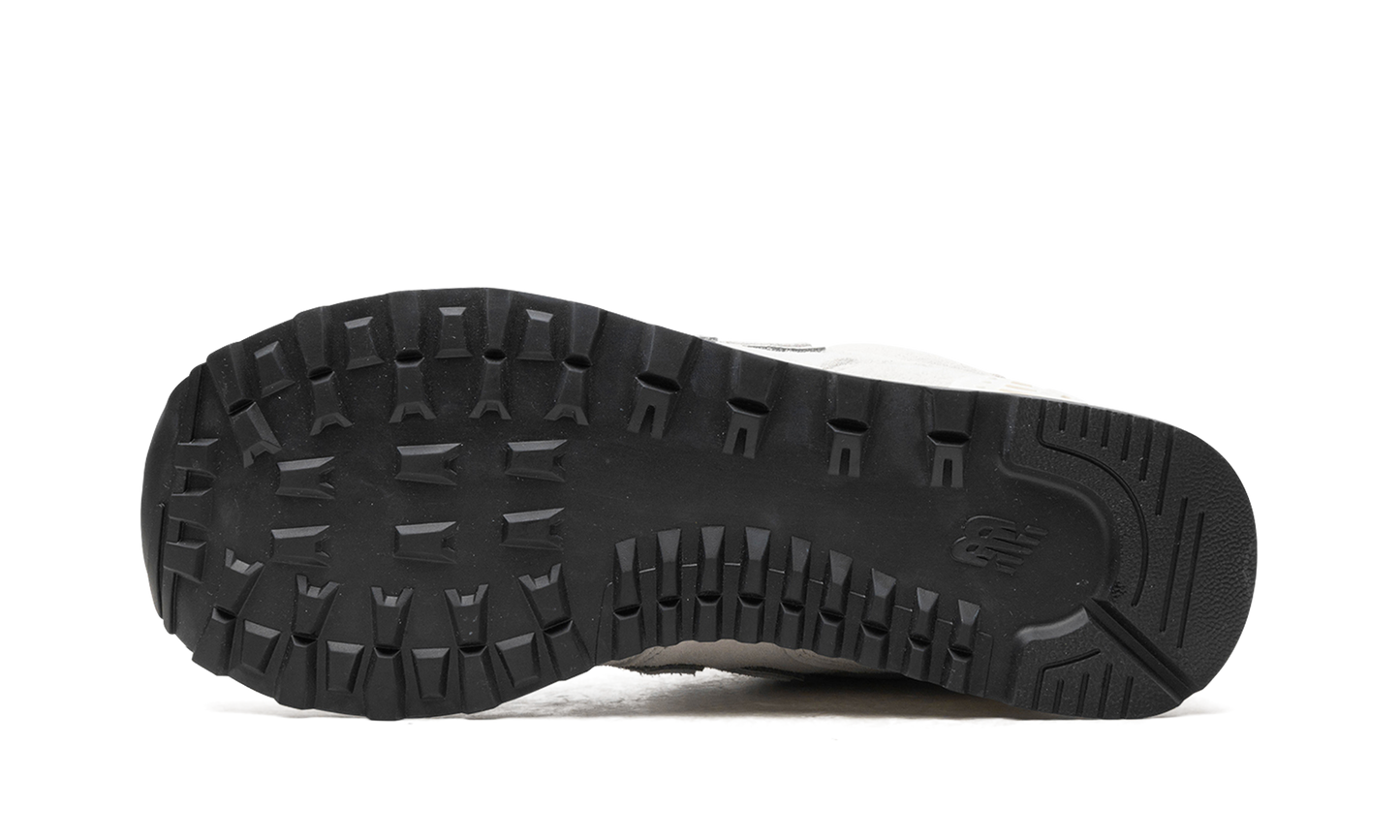 574 "Linen Sea Salt"