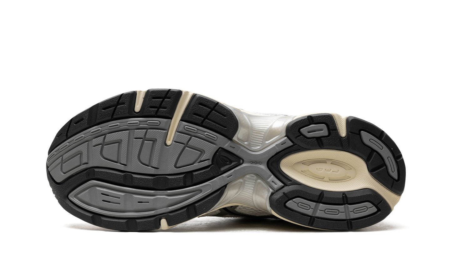 Gel 1130 WMNS "Cream Clay Grey" 1202A164 116