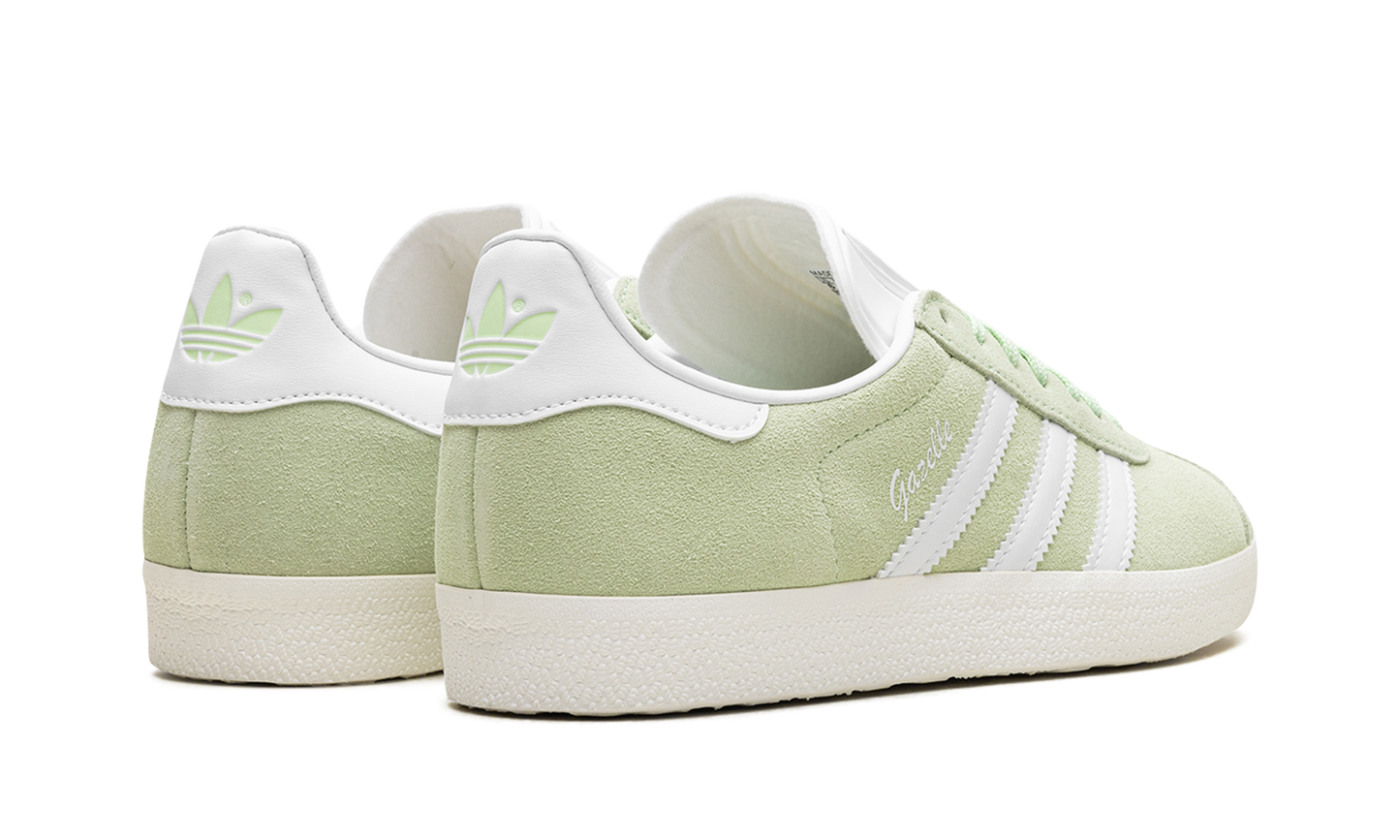 Gazelle WMNS "Semi Green Spark" IE0442