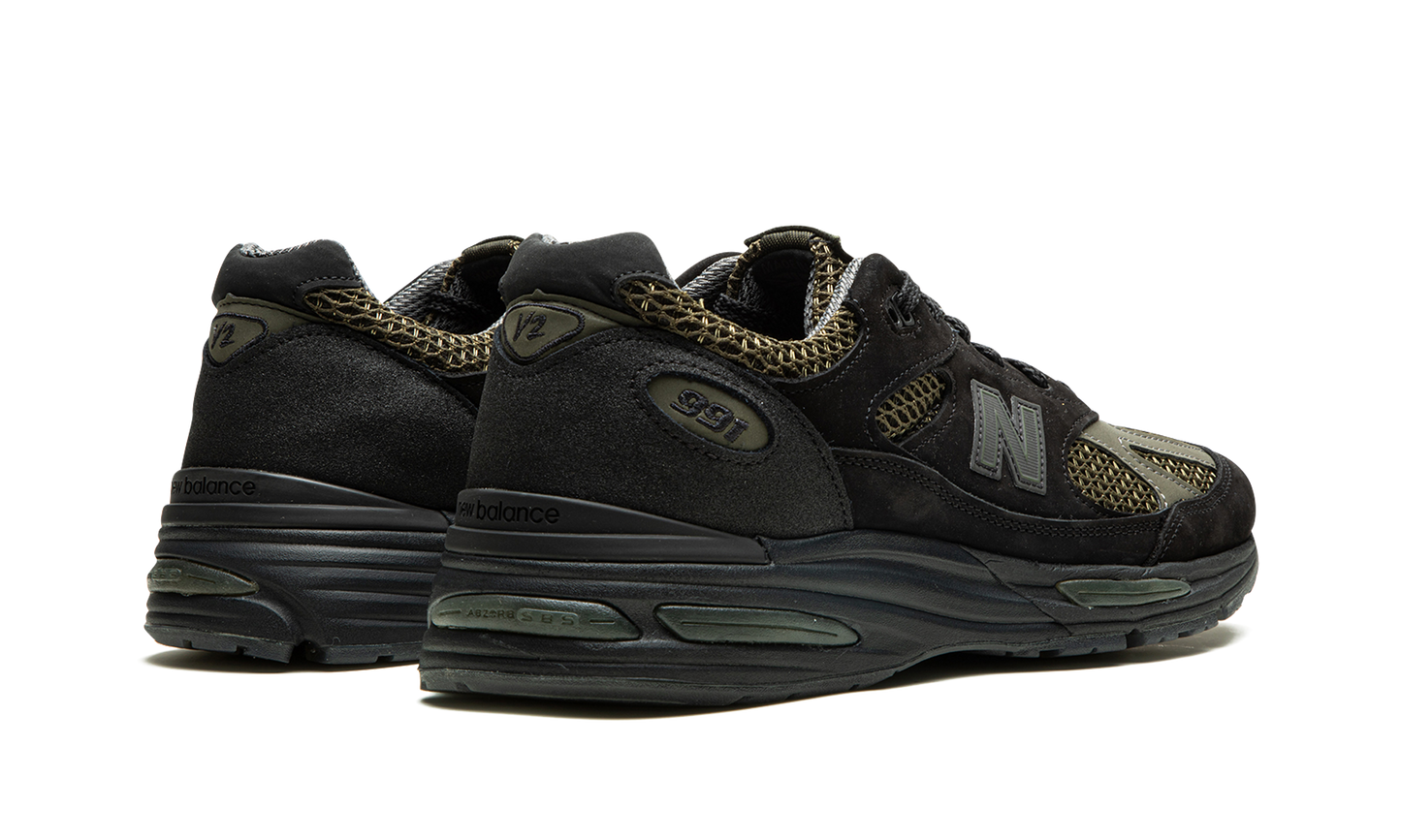 991v2 "Stone Island - Black Olive" U991SD2