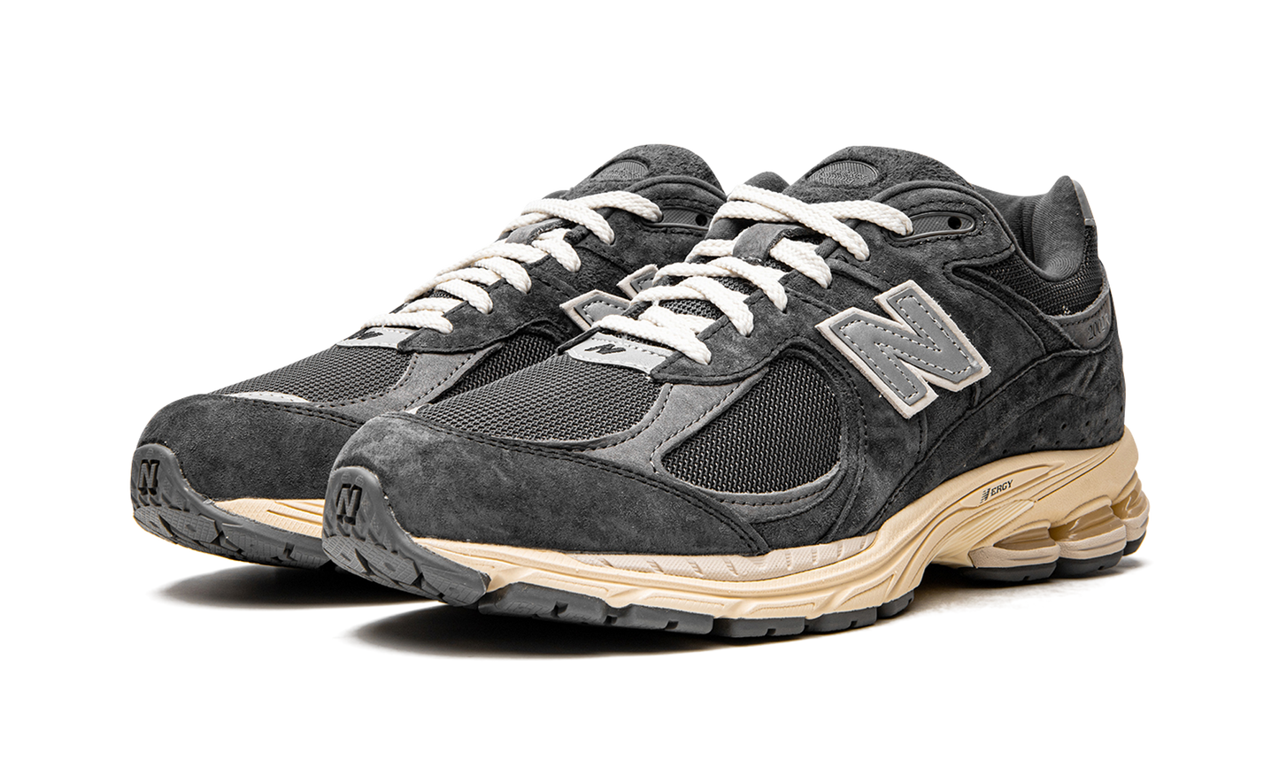 2002R "Phantom" M2002RHO