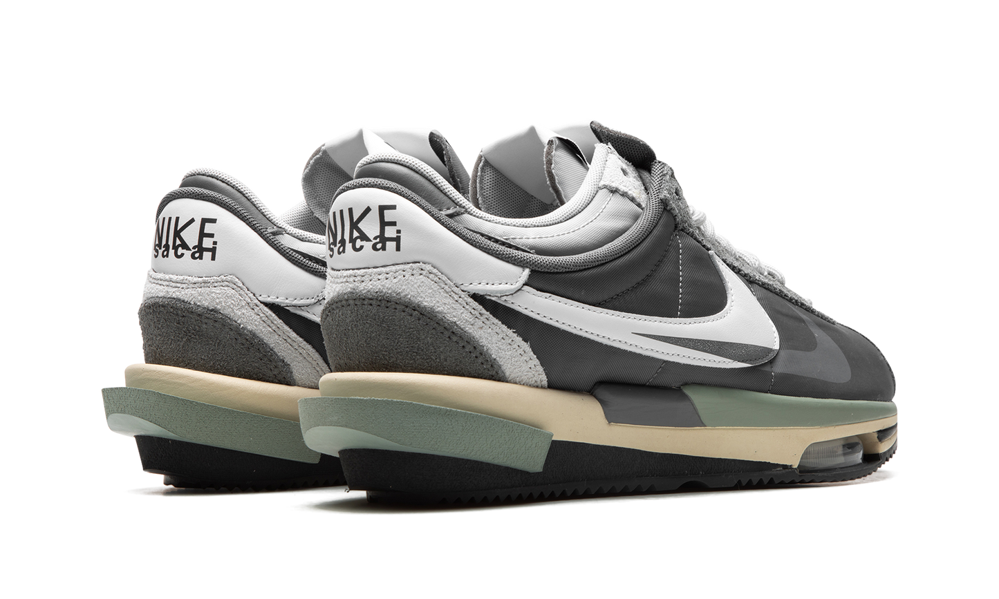 Cortez "sacai - Cool Grey" DQ0581 001