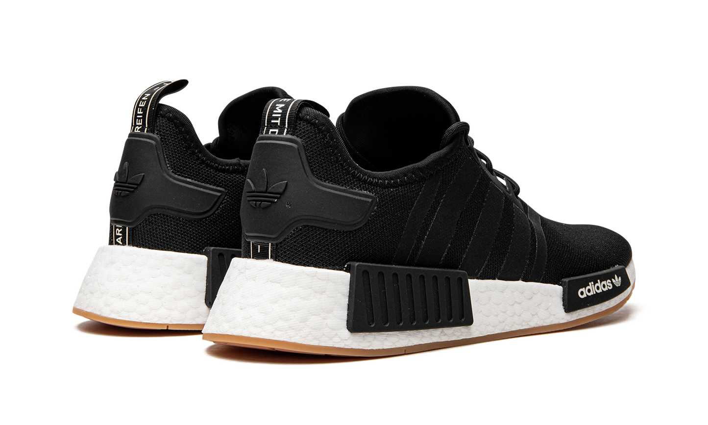 NMD_R1 PRIMEBLUE "BLACK GUM" GZ9257