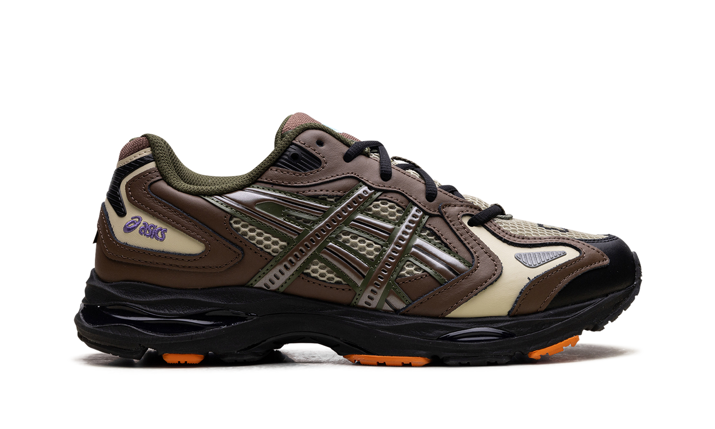 GEL-K1011 "Gallery Dept - Khaki Clay Canyon" 1203A693 300