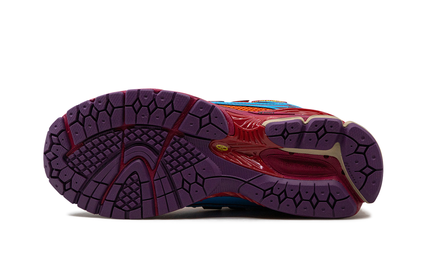 1906R "Salehe Bembury - Heat Be Hot - Magma" M1906RHS