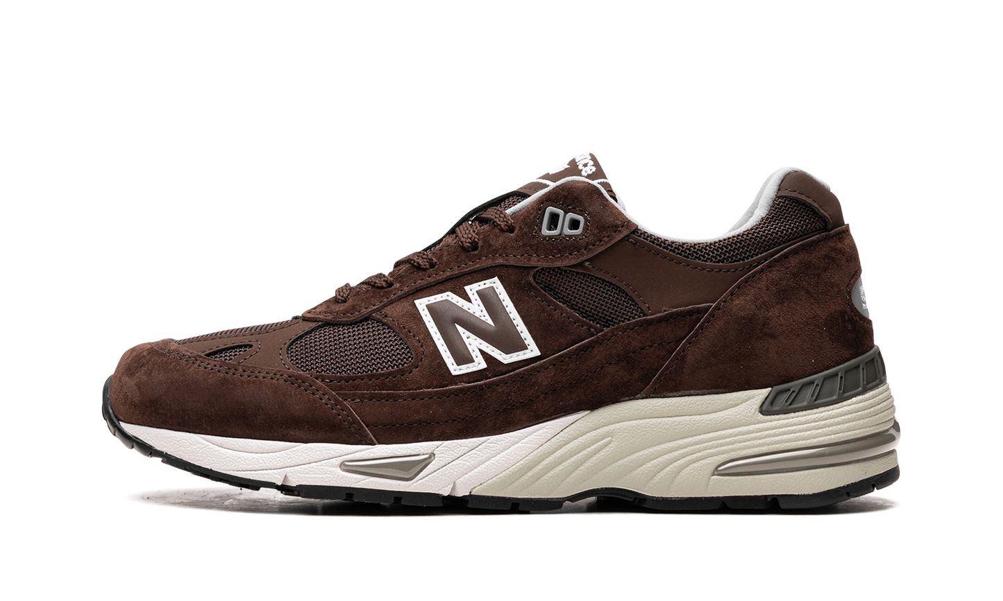 991 "Made in UK - Mocha Brown" M991BGW