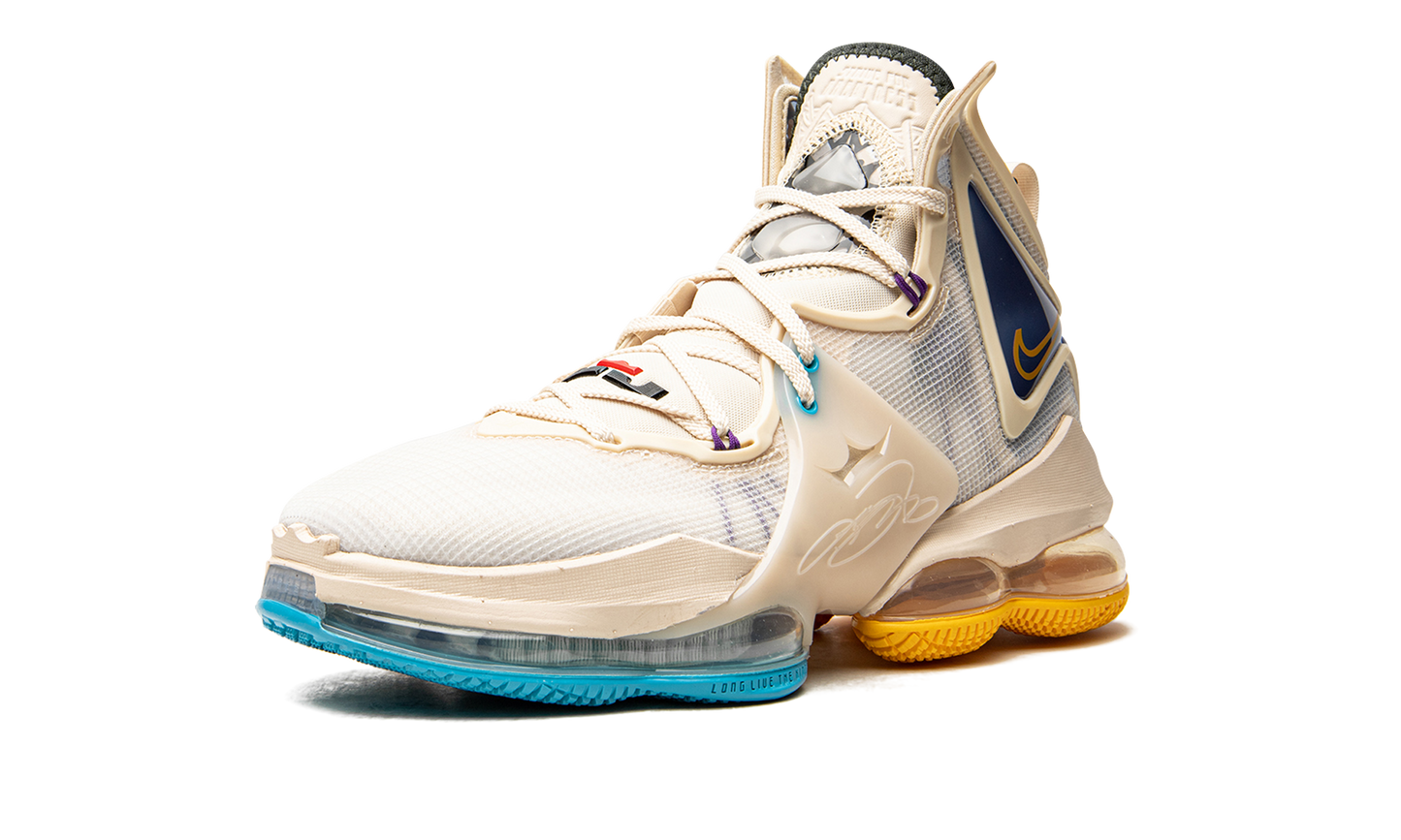 LeBron 19 "Minneapolis Lakers"