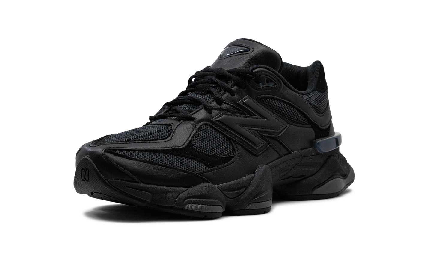 9060 "BLACK" U9060NRI