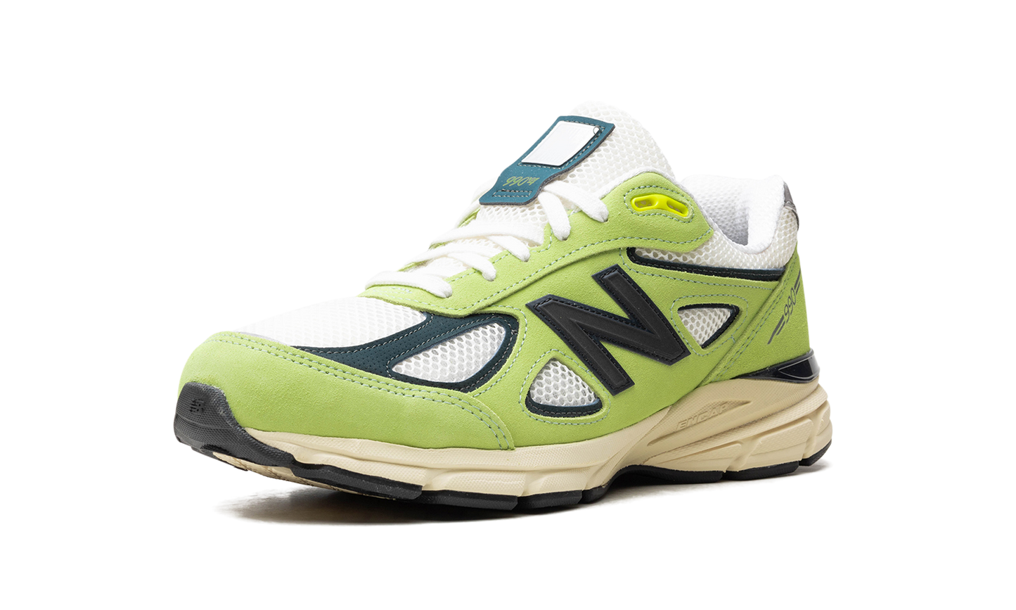 990V4 "Teddy Santis" U990NB4