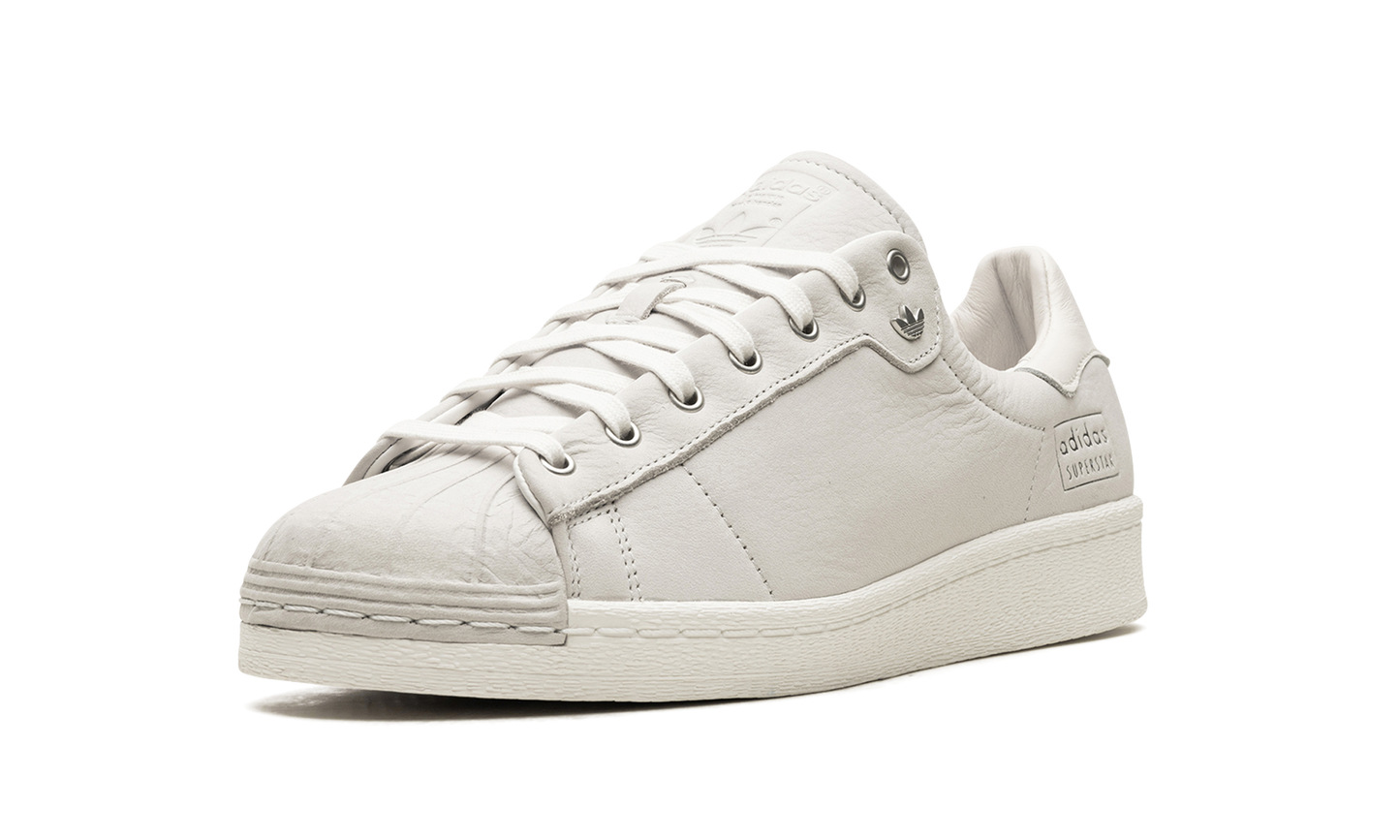 Superstar "Core White"