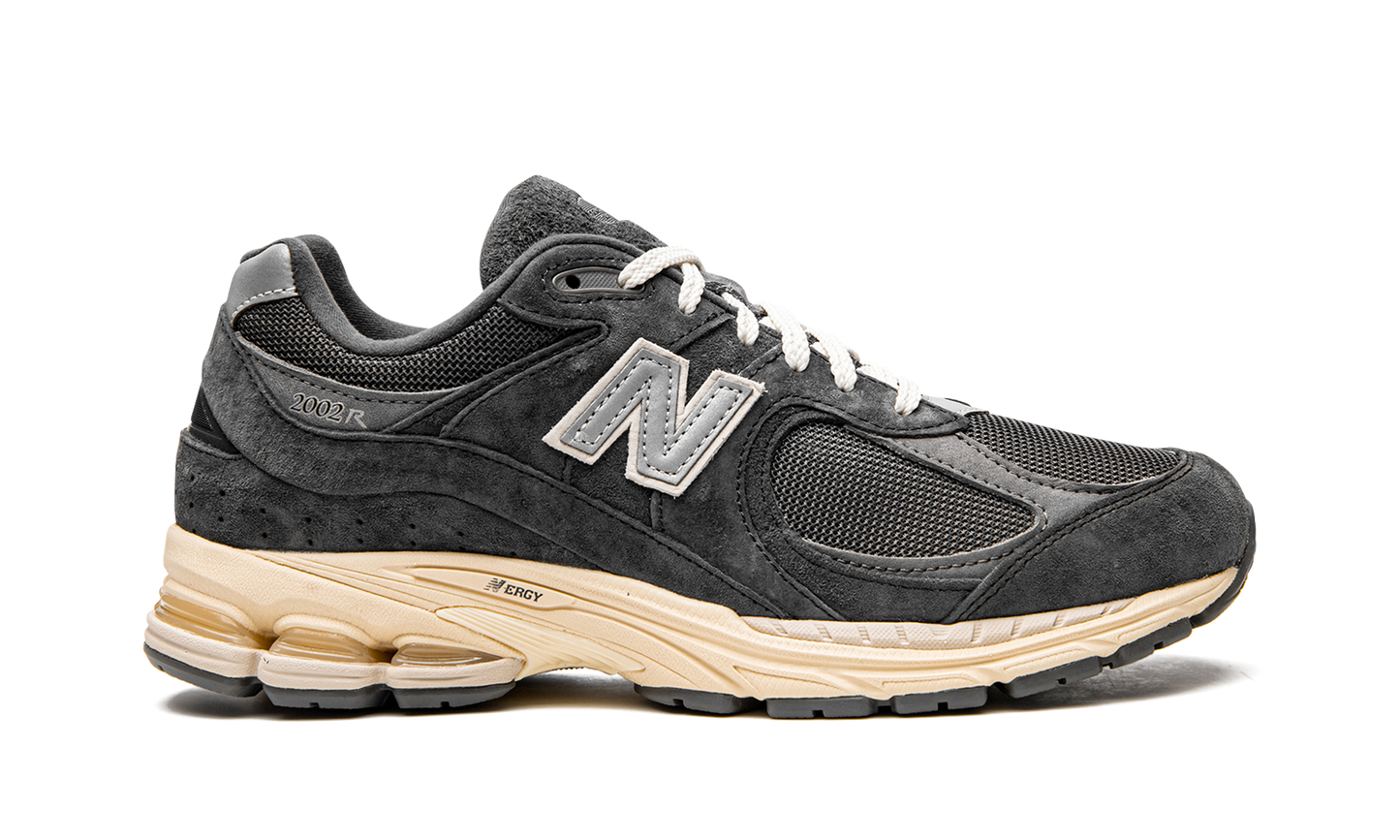 2002R "Phantom" M2002RHO