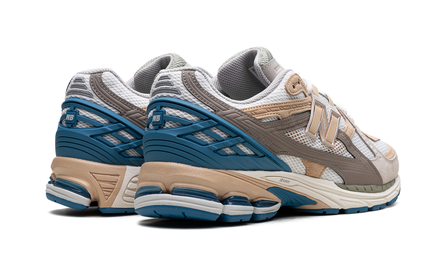 1906U "CNCPTS - Hours And Days" M1906NCS