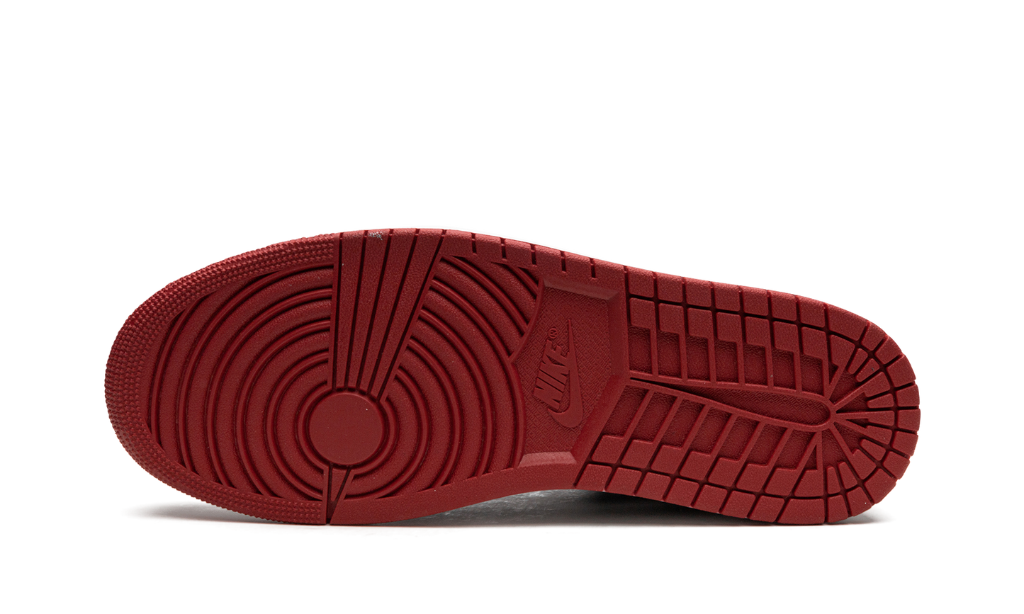 Jordan 1 Low "Alternate Bred Toe" 553558 066