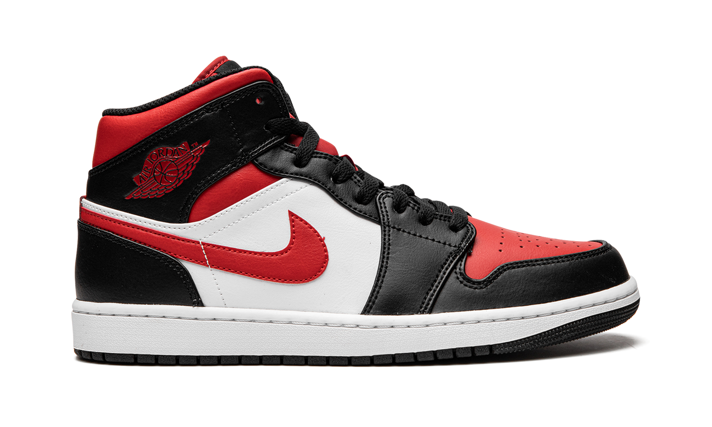 Air Jordan 1 Mid "Bred Toe" 554724 079