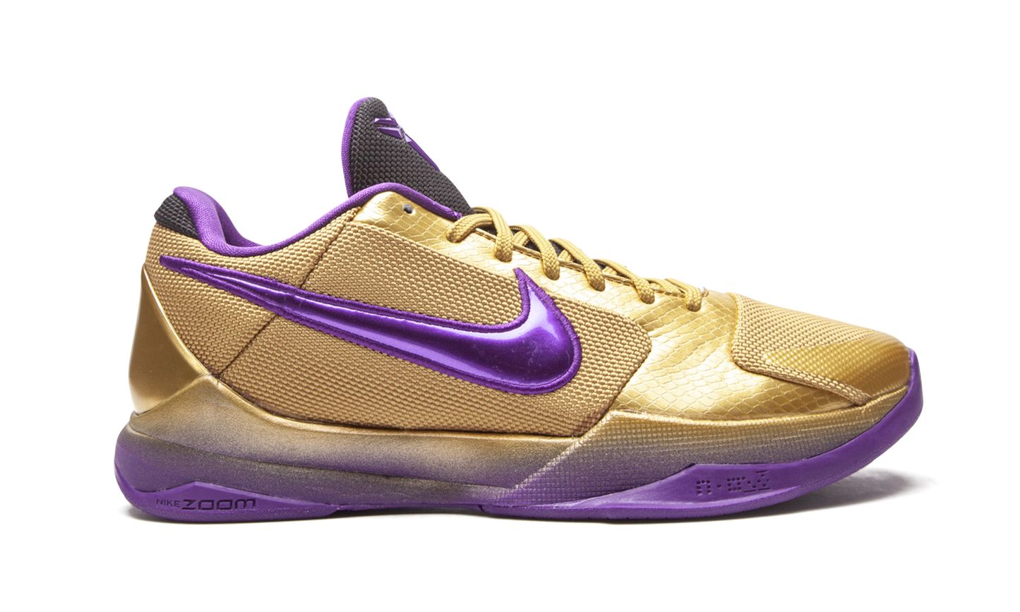 Kobe 5 Protro "Undefeated - Hall of Fame" DA6809 700