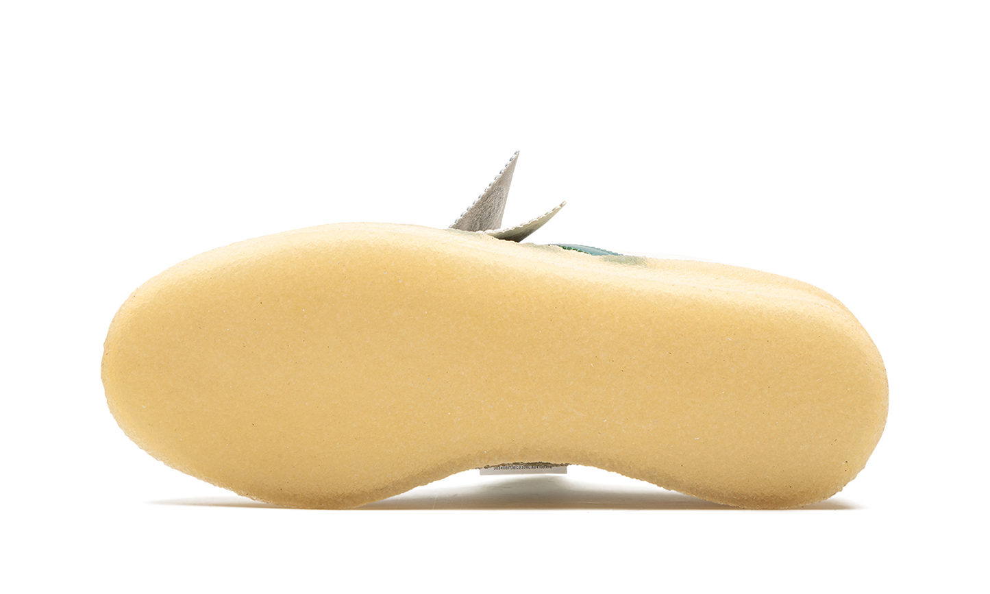 8th Street Samba "Ronnie Fieg - Clarks White" ID7297