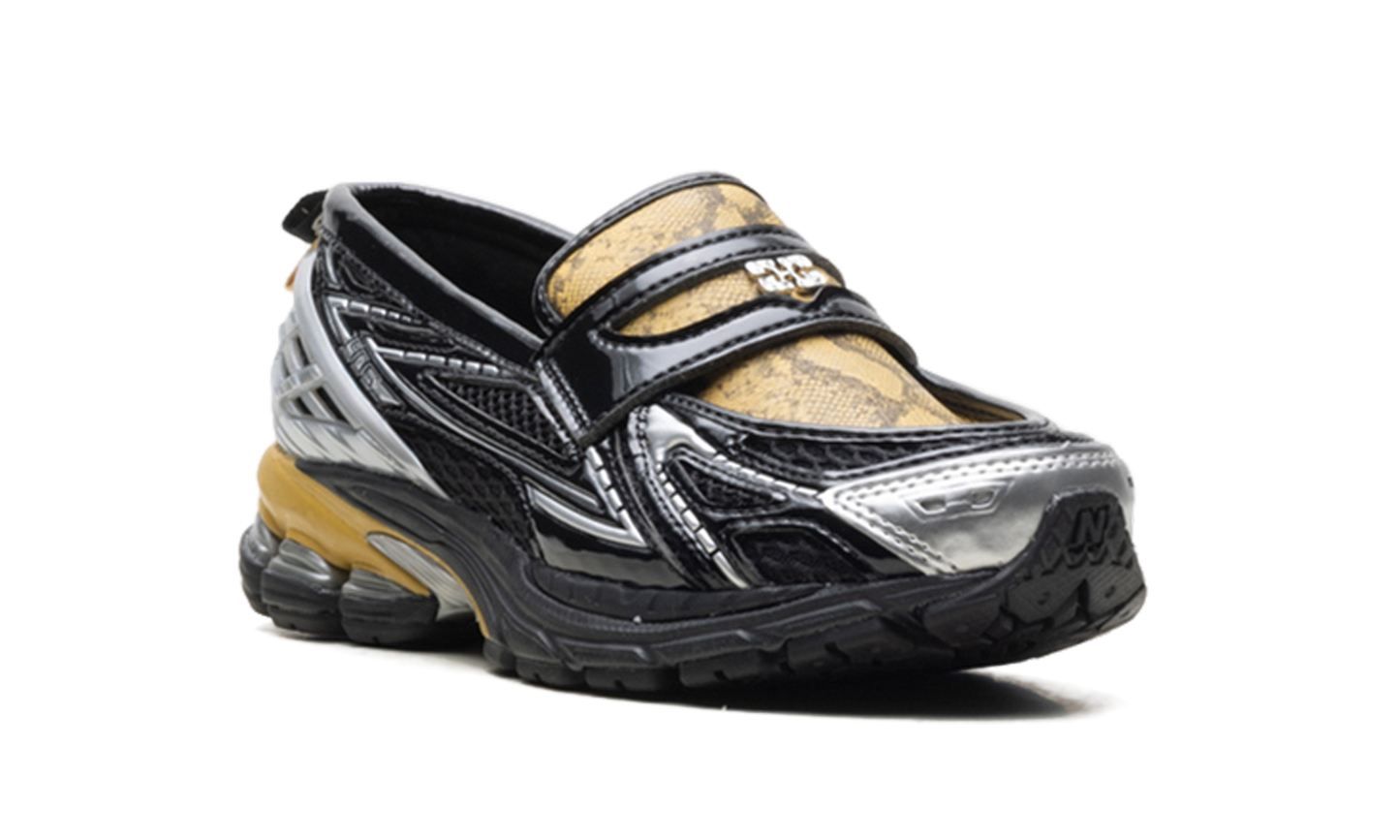 1906L "GANNI - Black Fall Leaf Snakeskin" U1906LGA