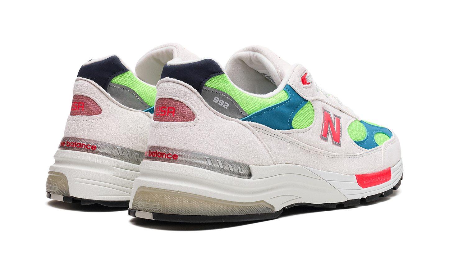 992 "White Neon Cyan" M992DA