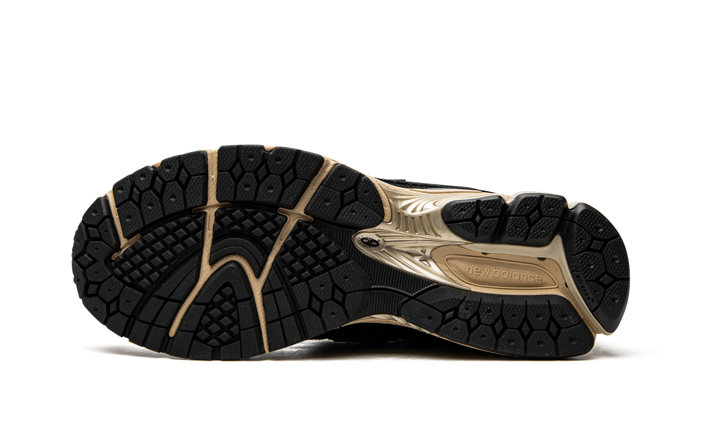 1906R "Black Cream" M1906RK