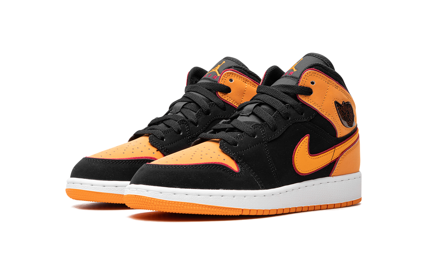 Air Jordan 1 Mid GS "Vivid Orange" FJ4924 008