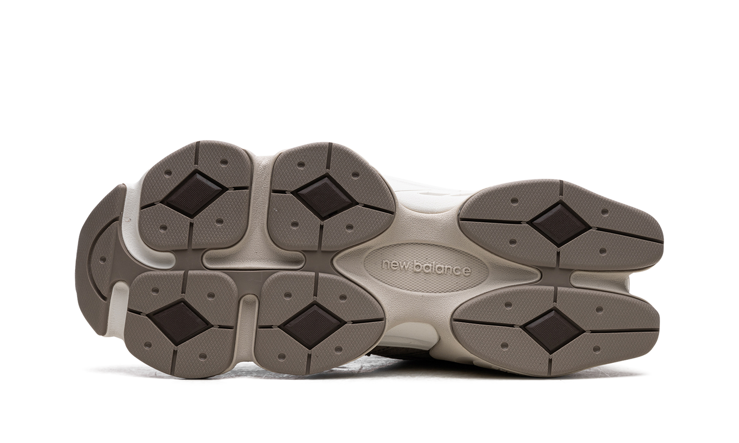 9060 "Mushroom Brown" U9060JMR