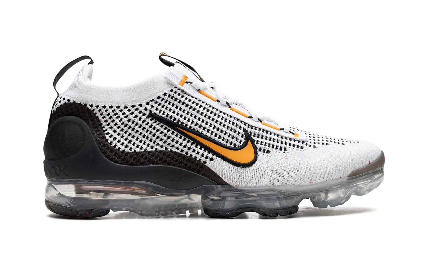 Air VaporMax 2021 FK "KUMQUAT" DM0025 101